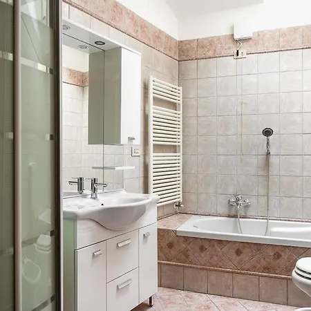 Bilocale Immerso Nel Verde Апартаменты *